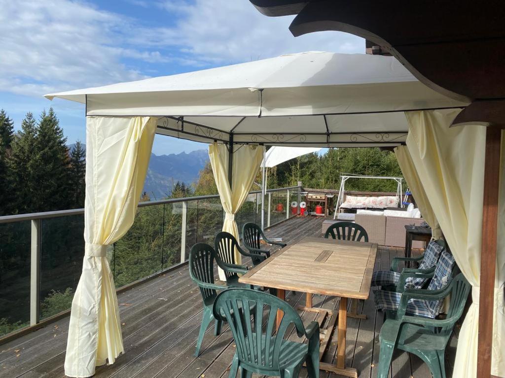 Chalet Traditionnel Avec Jacuzzi Exterieur Bex ภายนอก รูปภาพ