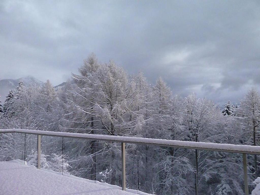 Chalet Traditionnel Avec Jacuzzi Exterieur Bex ภายนอก รูปภาพ
